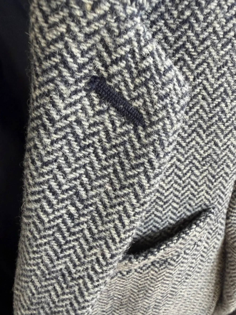 J. Crew | Crewcuts Ludlow Boys' Navy Grey Herringbone Blazer | 10
